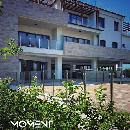 Moment Apartments Szolnok Extérieur photo