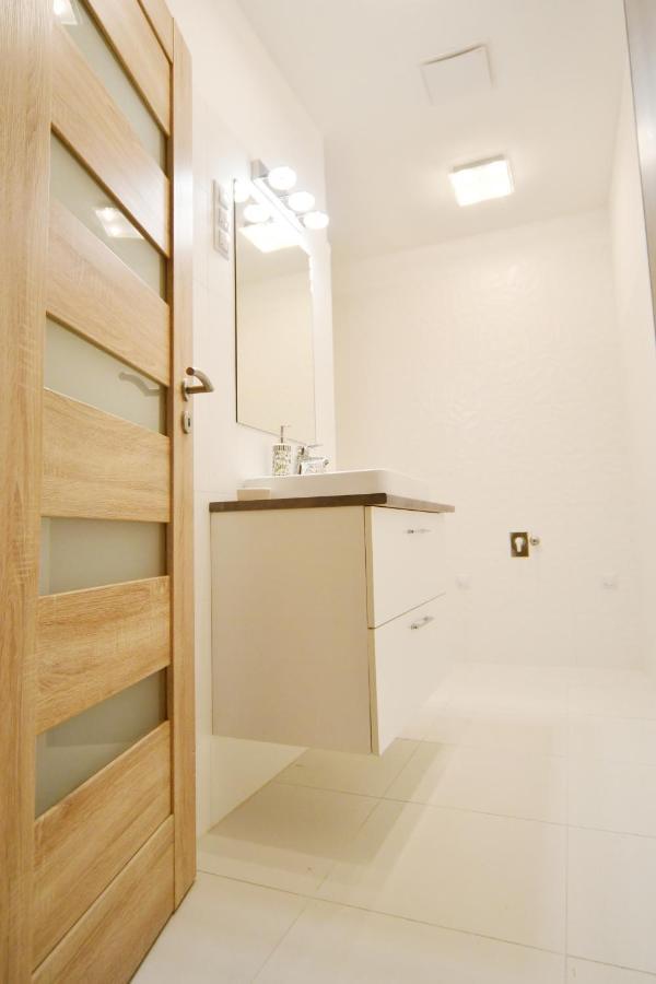 Moment Apartments Szolnok Extérieur photo