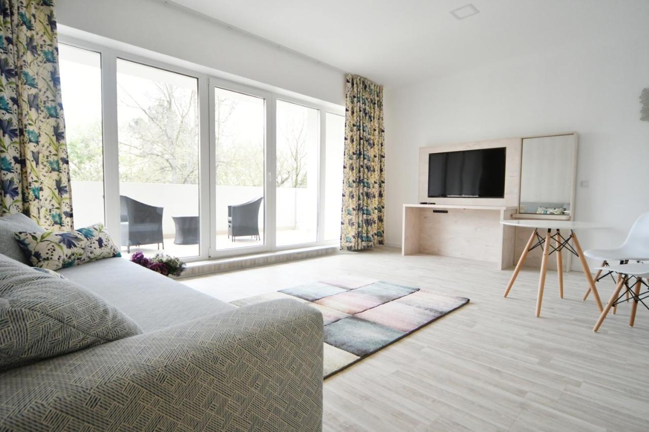 Moment Apartments Szolnok Extérieur photo
