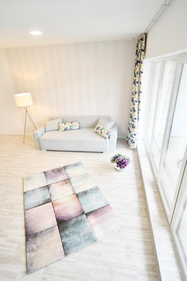 Moment Apartments Szolnok Extérieur photo