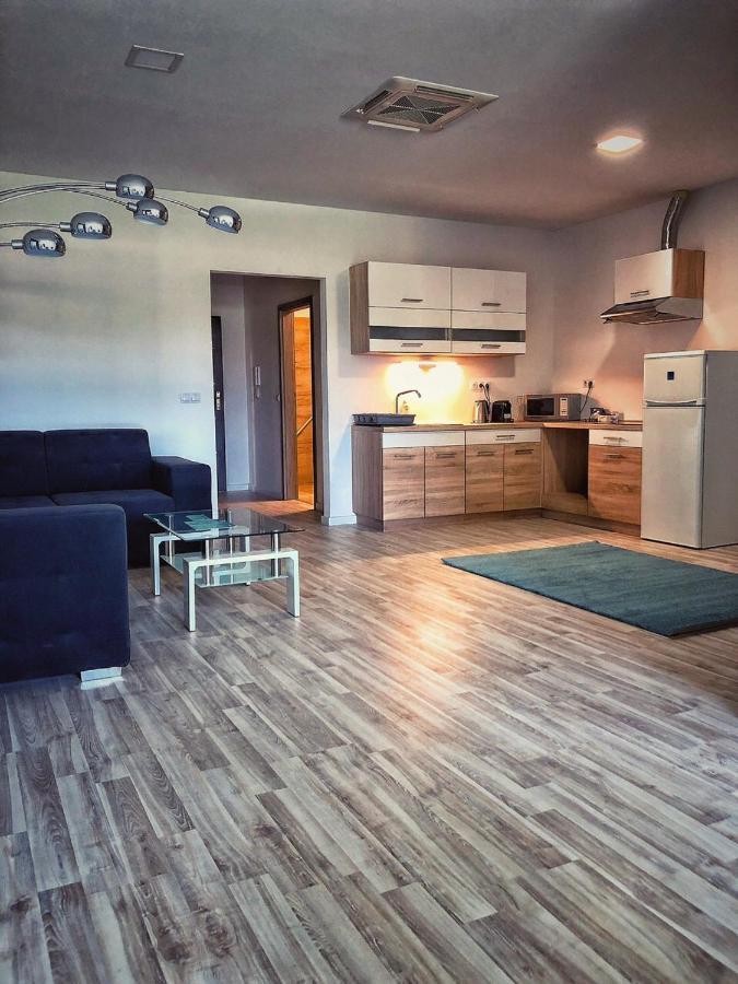 Moment Apartments Szolnok Extérieur photo