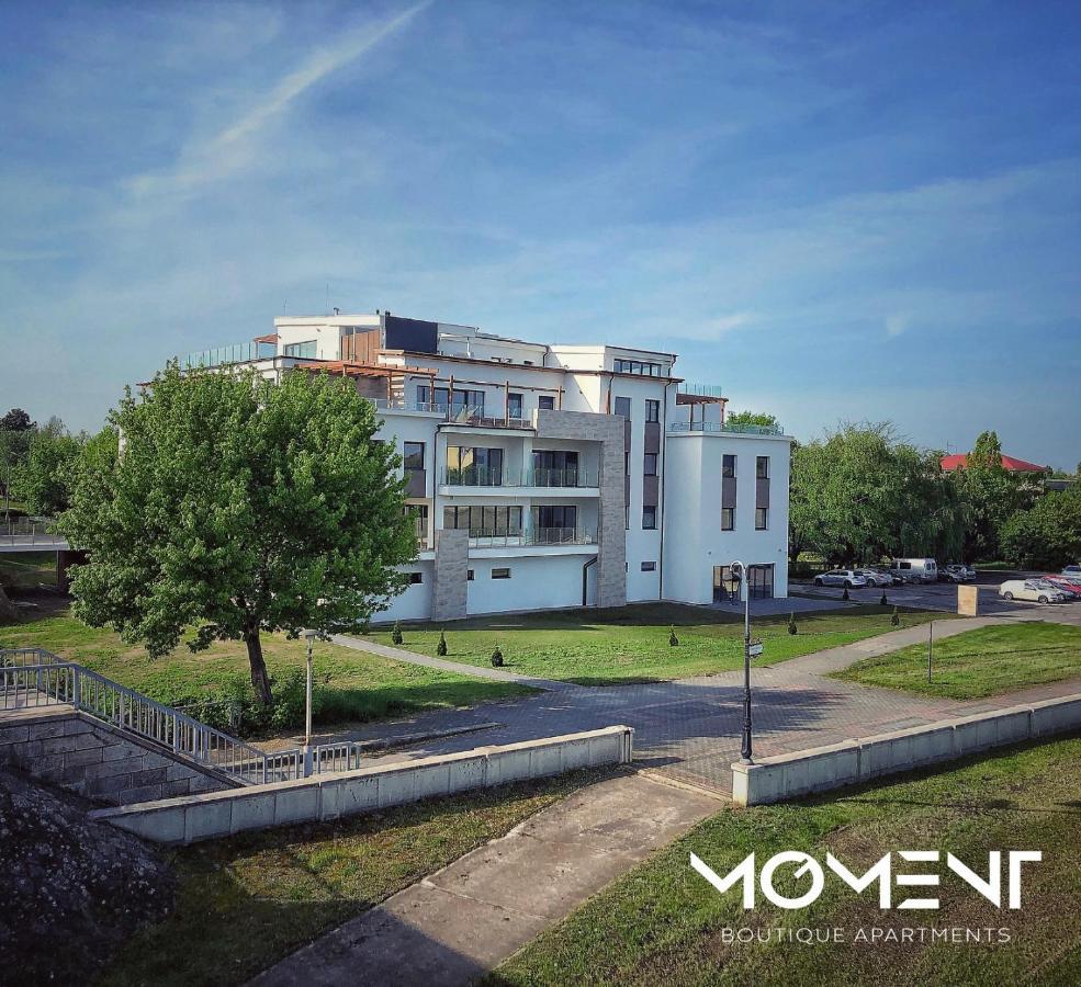 Moment Apartments Szolnok Extérieur photo